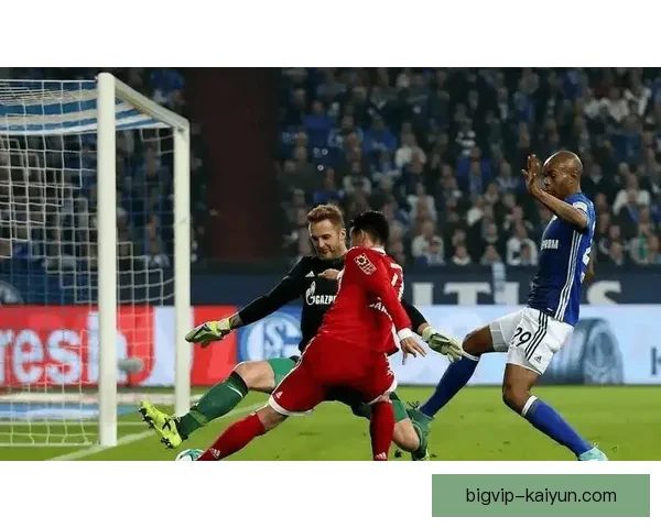 美因茨边路进攻表现稳健，球队整体状态持续回暖