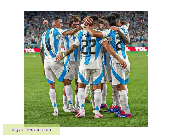 斯卡洛尼战术细节分析：阿根廷队在世界杯上的表现趋势与战术调整